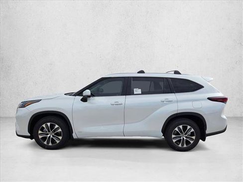 New 2026 Toyota Highlander XLE AWD/4WD image 5