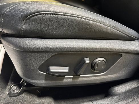 Used 2023 Kia Sportage EX image 13