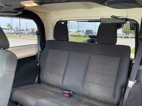 Used 2011 Jeep Wrangler Sahara w/ Connectivity Group AWD/4WD image 30