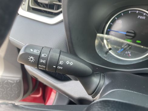 Used 2021 Toyota RAV4 XLE w/ XLE Grade Weather Package image 36