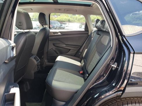 New 2026 Volkswagen Taos SE AWD/4WD image 8