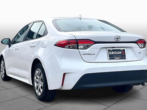 Used 2025 Toyota Corolla LE image 11