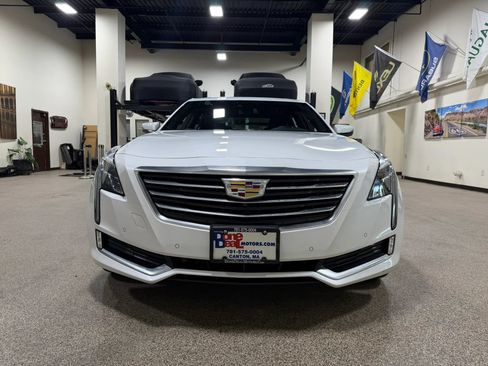 Used 2018 Cadillac CT6 Luxury AWD/4WD image 2