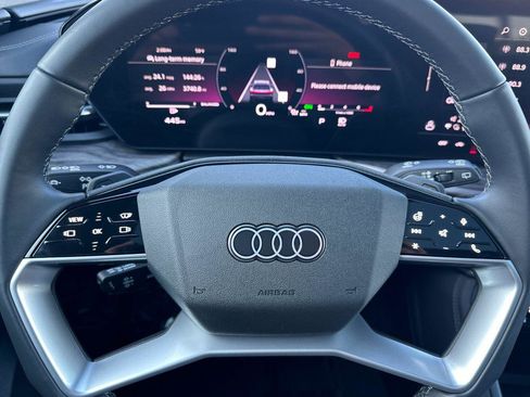 Certified 2025 Audi Q5 Premium Plus w/ Premium Plus image 24