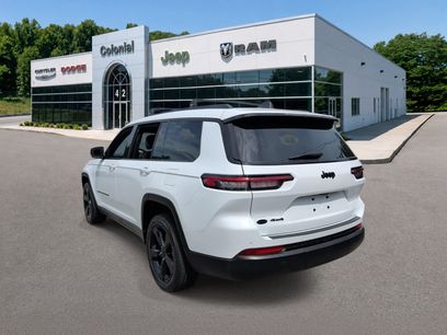 Used 2023 Jeep Grand Cherokee L Laredo
