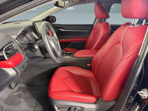 Used 2024 Toyota Camry XSE FWD image 4