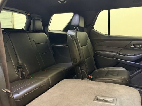 Used 2023 Chevrolet Traverse LT AWD/4WD image 22