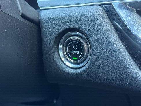 Used 2024 Cadillac Lyriq Tech image 22