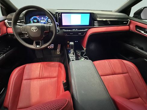 Used 2025 Toyota Camry XSE image 18