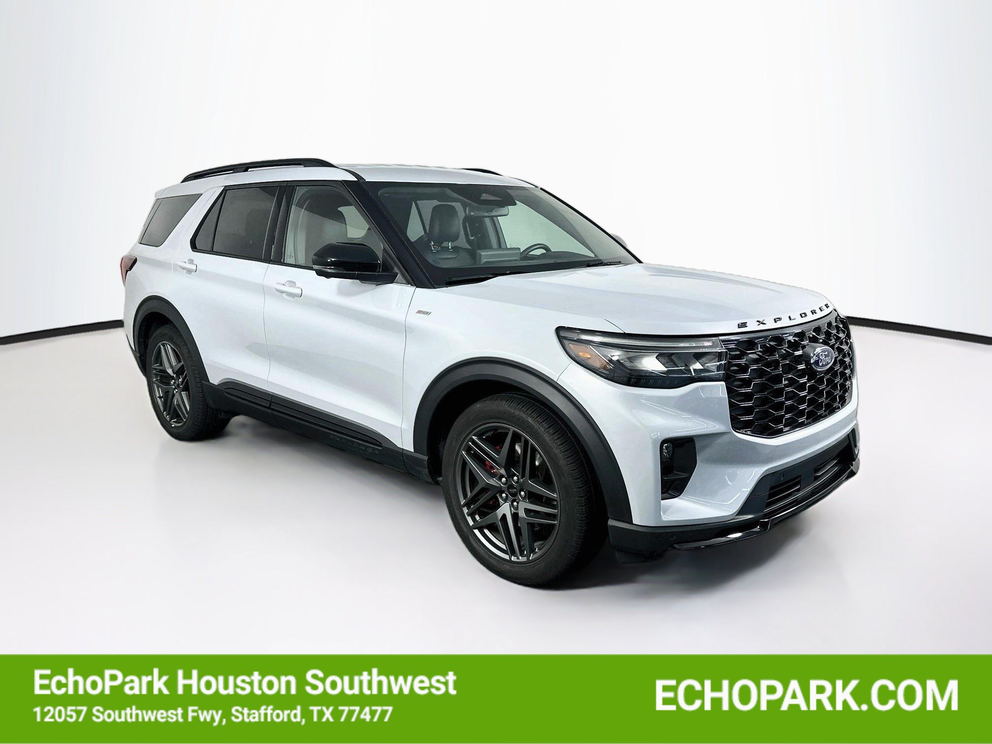 Used 2026 Ford Explorer ST-Line w/ ST-Line Street Pack RWD image 1