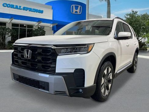 New 2026 Honda Pilot Touring image 1