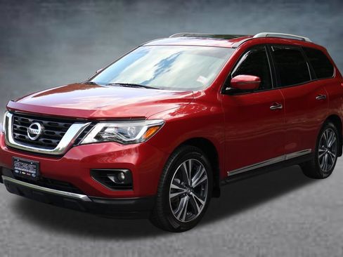 Used 2017 Nissan Pathfinder Platinum AWD/4WD image 26