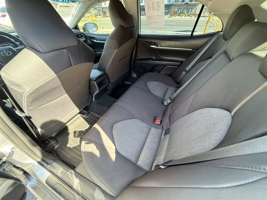 Used 2020 Toyota Camry LE w/ Fleet Convenience Package FWD image 16