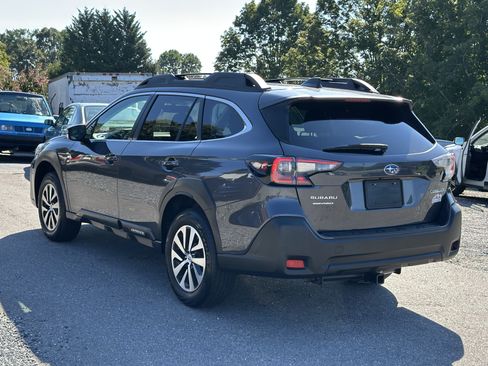 Used 2024 Subaru Outback Premium AWD/4WD image 5