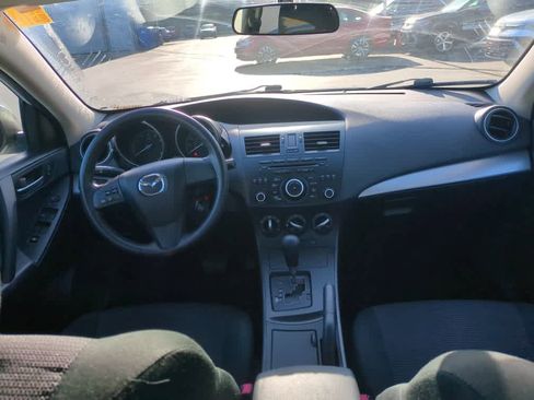 Used 2013 MAZDA MAZDA3 i SV FWD image 5