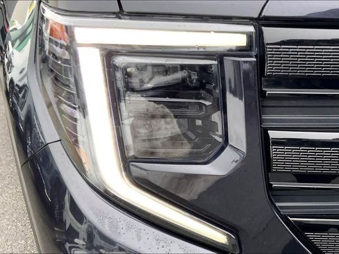 Used 2023 GMC Sierra 1500 Elevation image 26