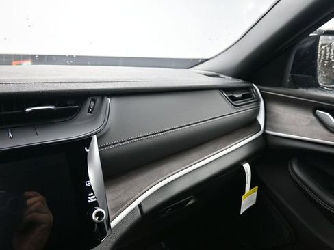 New 2026 Jeep Grand Cherokee L 4WD image 19