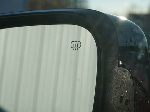 Used 2023 Dodge Durango GT image 37