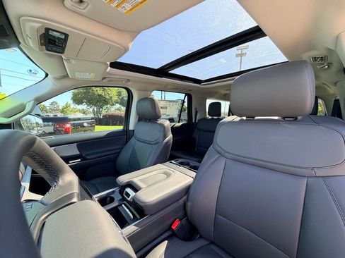 New 2026 Ford Expedition Max Active AWD/4WD image 30