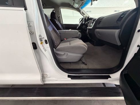 Used 2011 Toyota Tundra 4x4 Double Cab w/ Tow Pkg image 14
