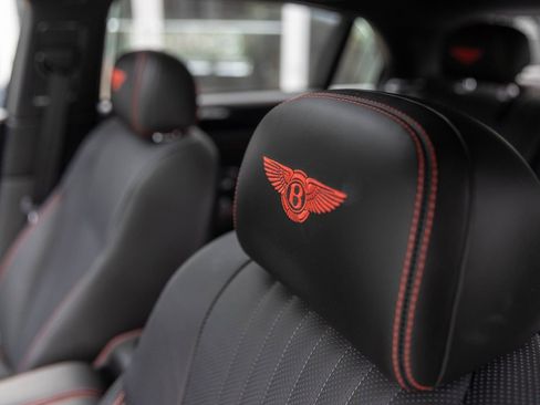 Used 2018 Bentley Flying Spur S V8 AWD/4WD image 22