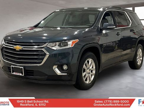 Used 2020 Chevrolet Traverse LT image 1