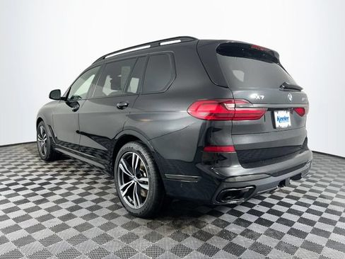 Used 2021 BMW X7 M50i w/ Dynamic Handling Package AWD/4WD image 4