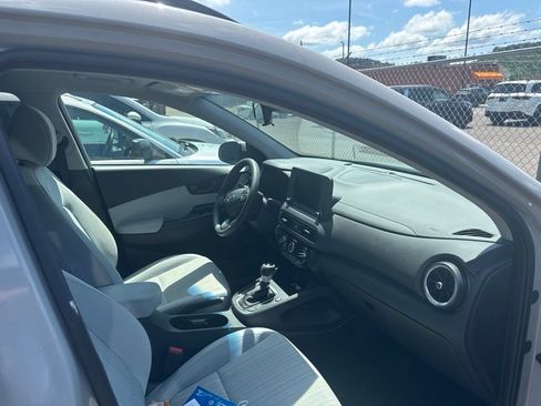 Used 2023 Hyundai Kona SEL w/ Cargo Package FWD image 4