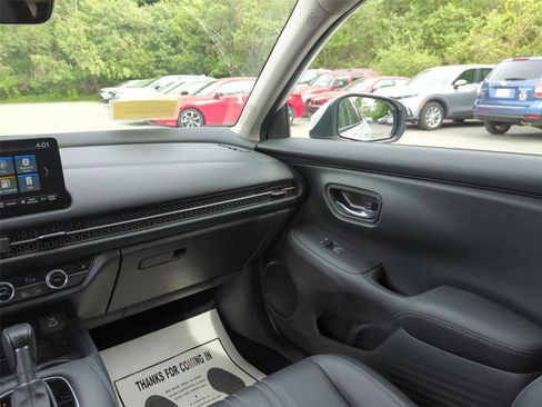 Used 2025 Honda HR-V EX-L image 30