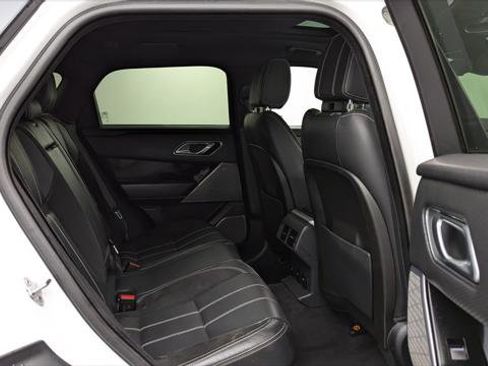 Used 2018 Land Rover Range Rover Velar R-Dynamic SE image 19