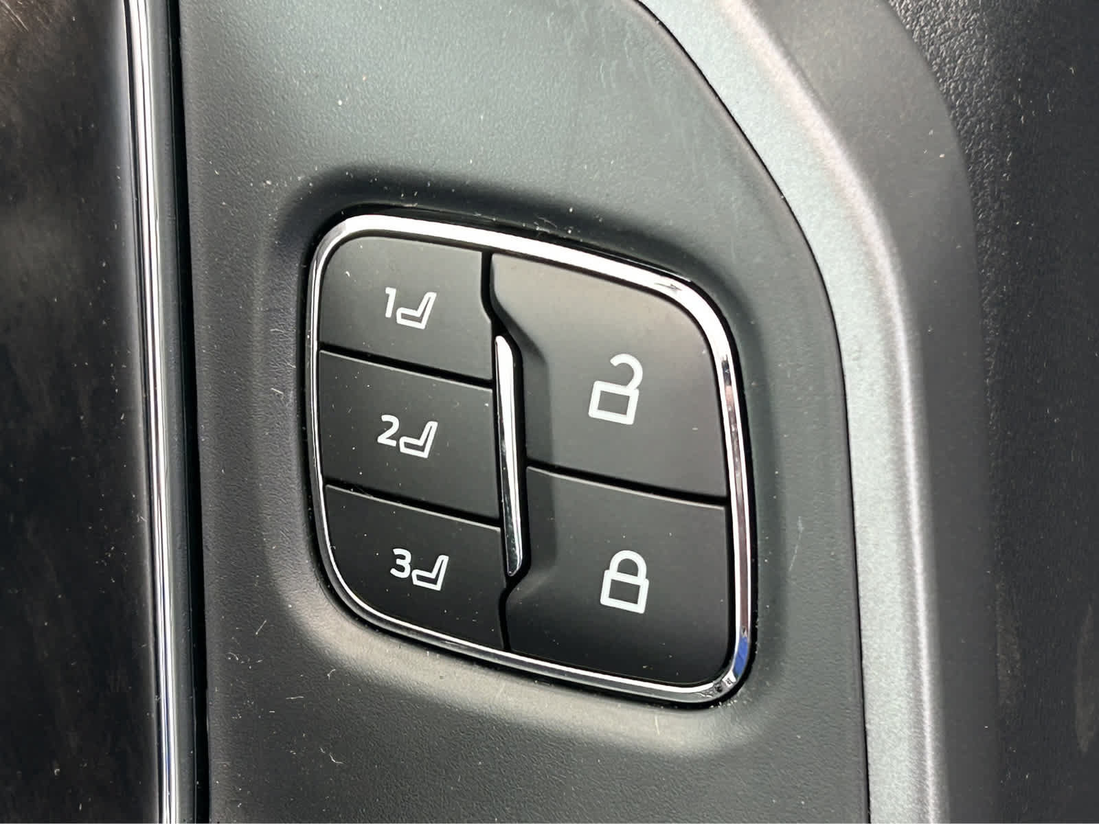 New 2023 Ford F150 Lightning Lariat AWD/4WD image 28