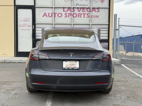 Used 2023 Tesla Model 3 Standard Range image 8