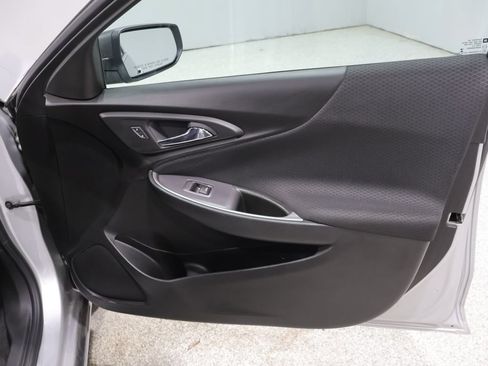 Used 2021 Chevrolet Malibu LS FWD image 22