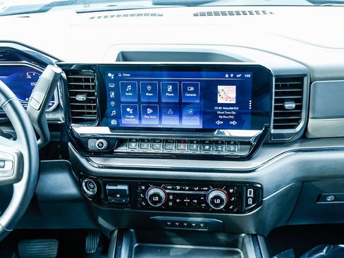 Used 2024 Chevrolet Silverado 2500 ZR2 w/ Snow Plow Prep/Camper Package image 11