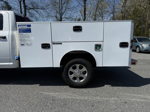 New 2026 RAM 3500 Tradesman w/ Chrome Appearance Group image 5