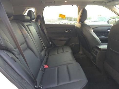 Used 2023 Nissan Rogue SV w/ SV Premium B Package AWD/4WD image 8
