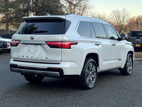 Used 2024 Toyota Sequoia Capstone image 5