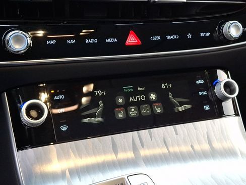 Certified 2026 Genesis Electrified GV70 AWD/4WD image 23