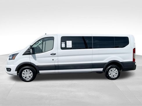 Used 2023 Ford Transit 350 XLT RWD image 5