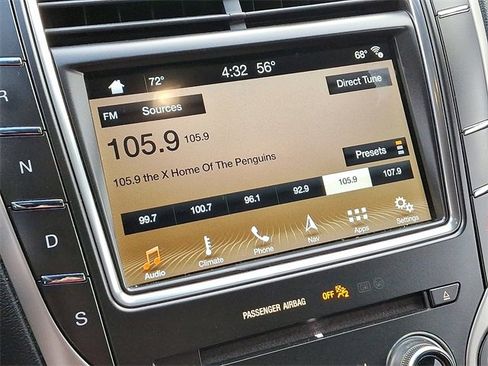 Used 2019 Lincoln Nautilus Select image 17