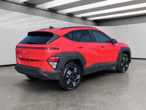 Used 2024 Hyundai Kona SEL AWD/4WD image 7