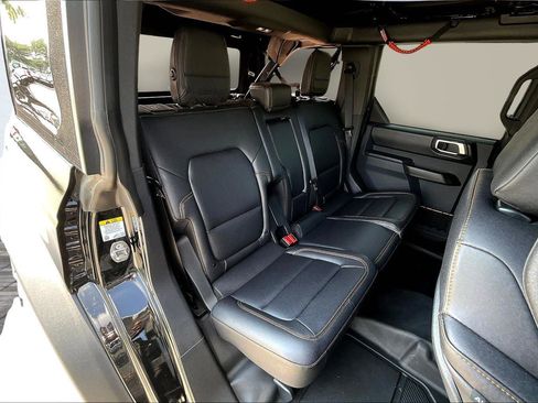 Used 2024 Ford Bronco Badlands image 20