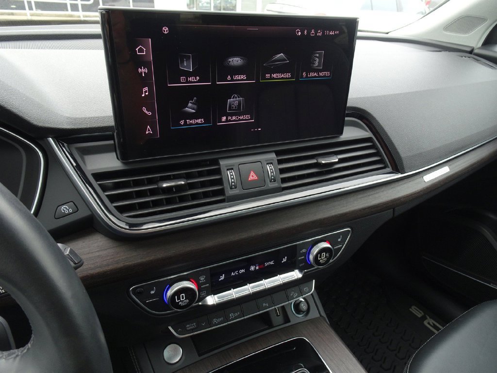 Used 2023 Audi Q5 2.0T Premium Plus w/ Premium Plus Package AWD/4WD image 16