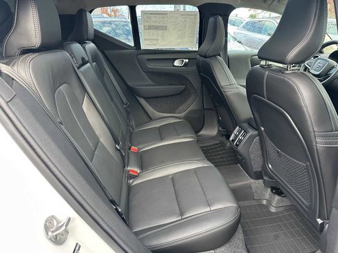 New 2026 Volvo XC40 B5 Ultra w/ Climate Package image 12