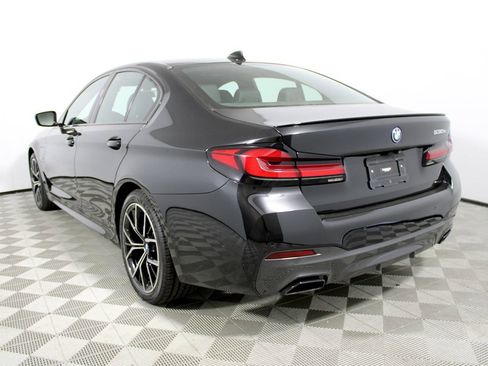 Used 2023 BMW 530e w/ M Sport Package image 43