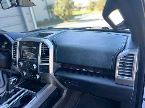 Used 2015 Ford F150 Platinum w/ Equipment Group 701A Luxury RWD image 11