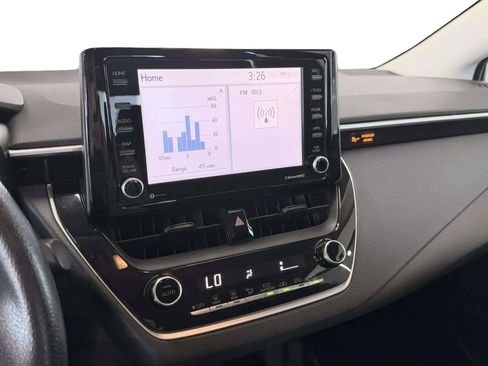 Used 2022 Toyota Corolla LE image 17