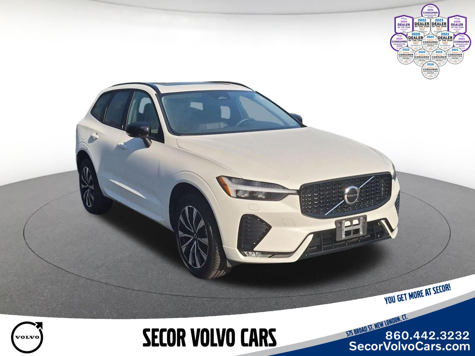 Used 2024 Volvo XC60 B5 Core w/ Protection Package Premier AWD/4WD image 3