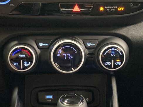 New 2026 Hyundai Venue SEL FWD image 18