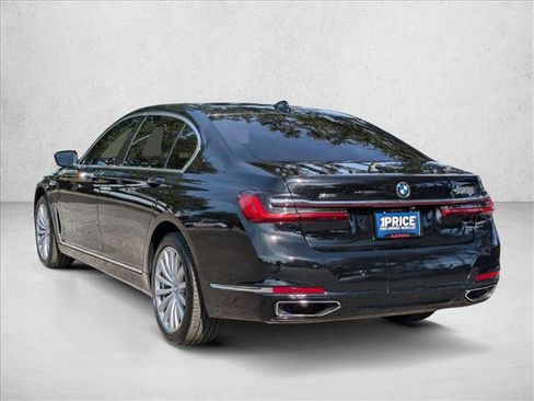 Used 2020 BMW 745e xDrive image 7